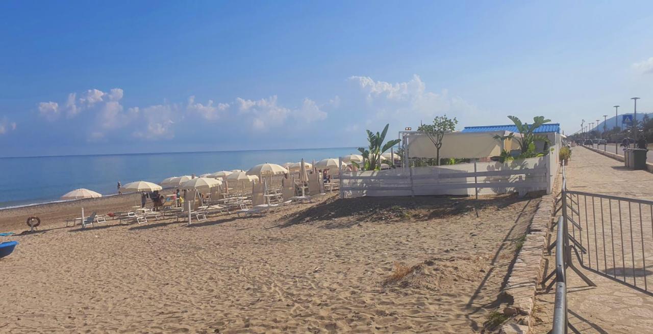Rumah Saya Campofelice Di Roccella Dış mekan fotoğraf