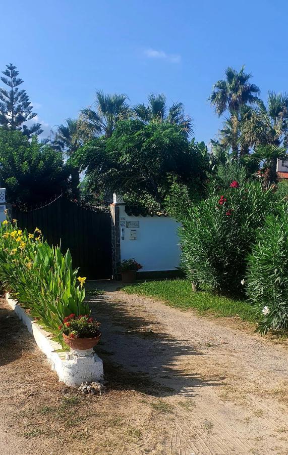 Rumah Saya Campofelice Di Roccella Dış mekan fotoğraf